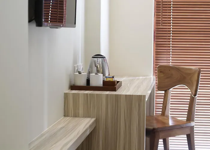 Hotel The Evitel 3*