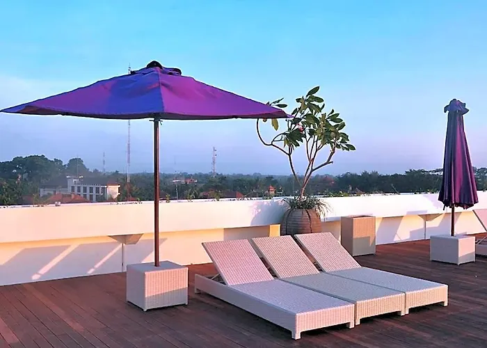 Hotel The Evitel 3*