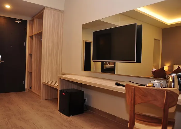 The Evitel 3*